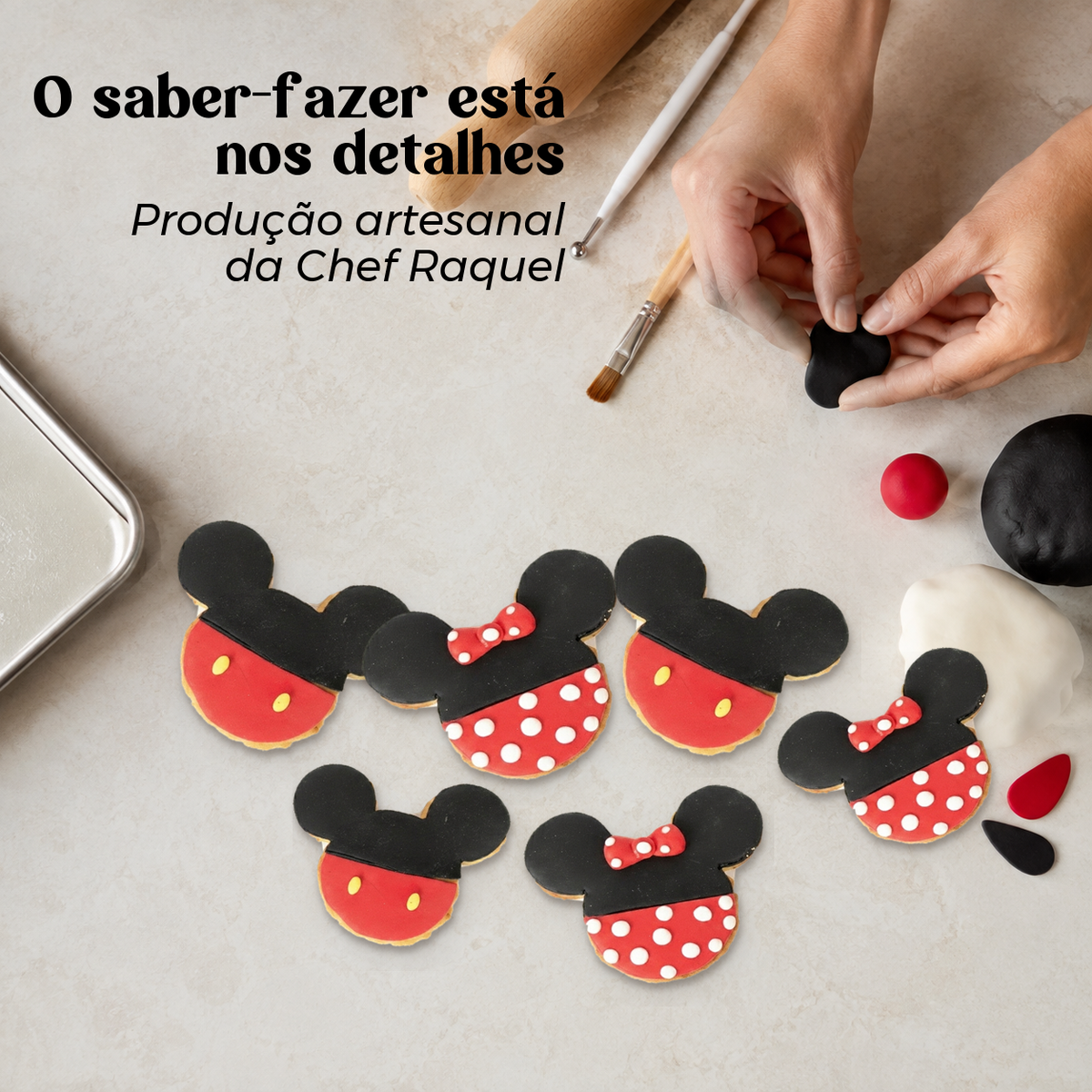 Produção artesanal de bolachinhas decoradas pela Chef Raquel