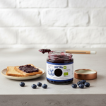 Doce de Mirtilo BIO – Lifestyle Cozinha Rústica com Tostas e Mirtilos