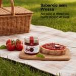 Doce Extra de Tomate Geocakes servido com pão num piquenique