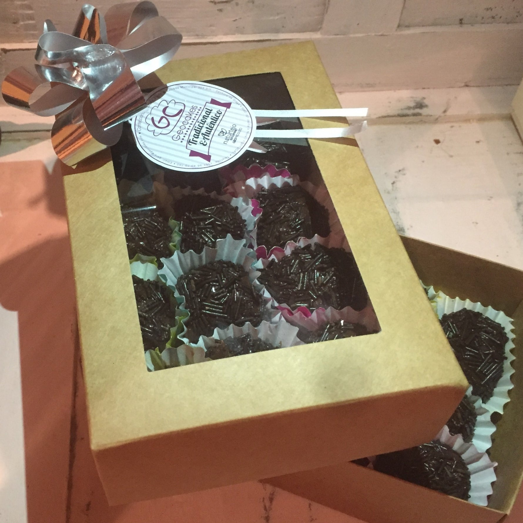 Brigadeiros Geocakes - doce artesanal de chocolate